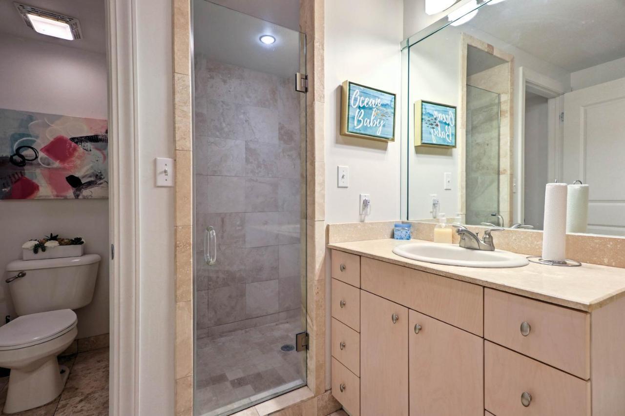 Lavish Beachfront Biloxi Condo With Pvt Patio And Pool! 外观 照片